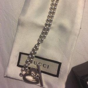 Gucci toogle knecklace